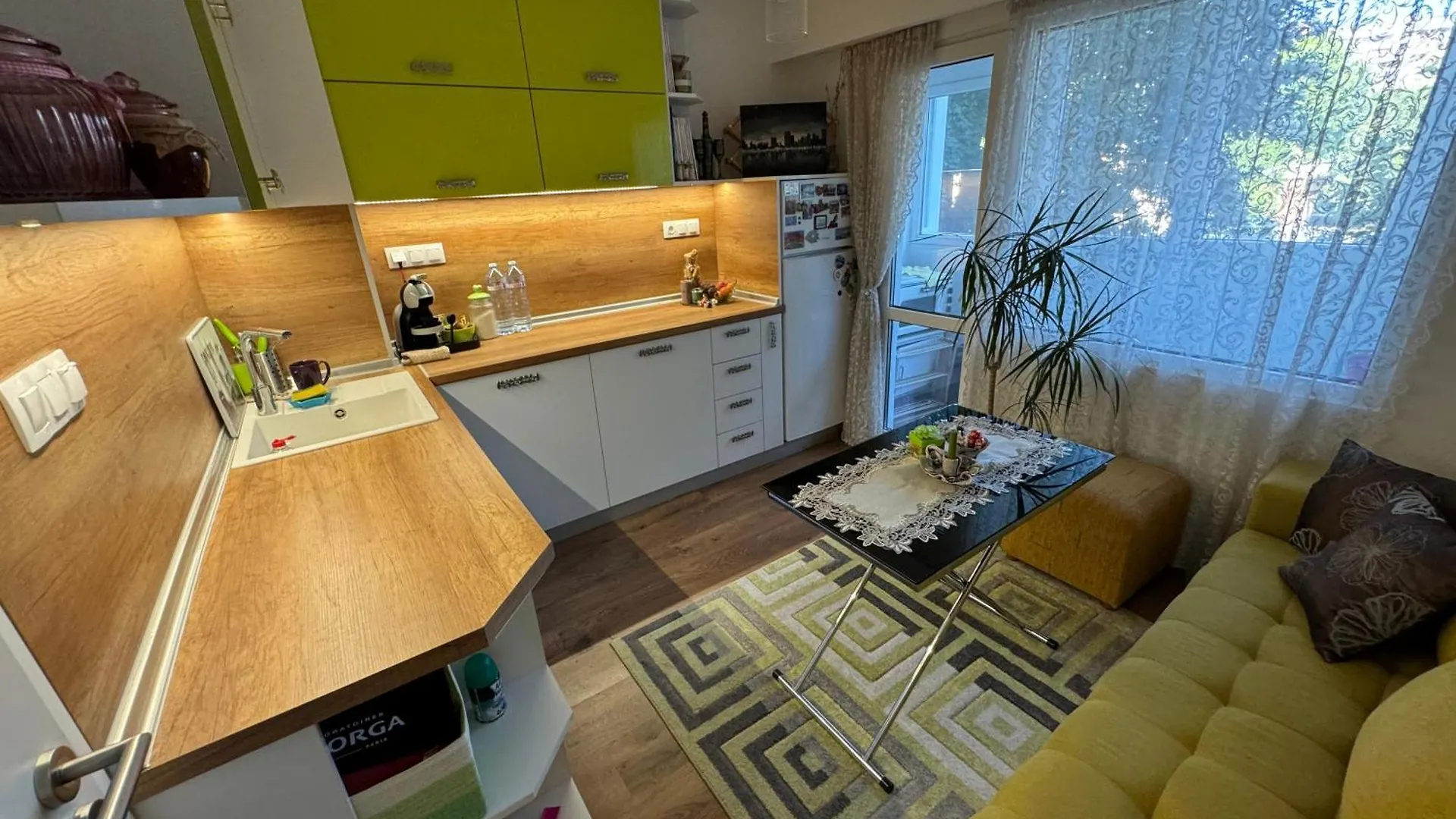Малък Уютен Апартамент Varna Apartment